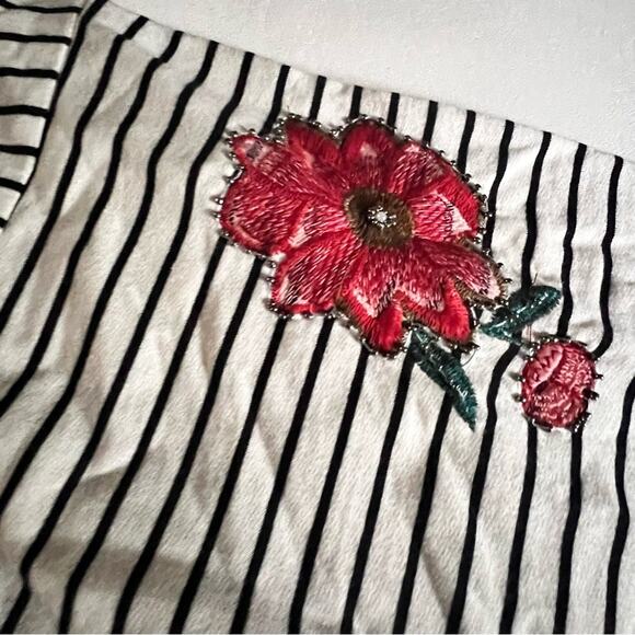 With Love Women’s 3/4 Sleeve Striped and Floral Blouse Sz L NWT - Picture 5 of 13